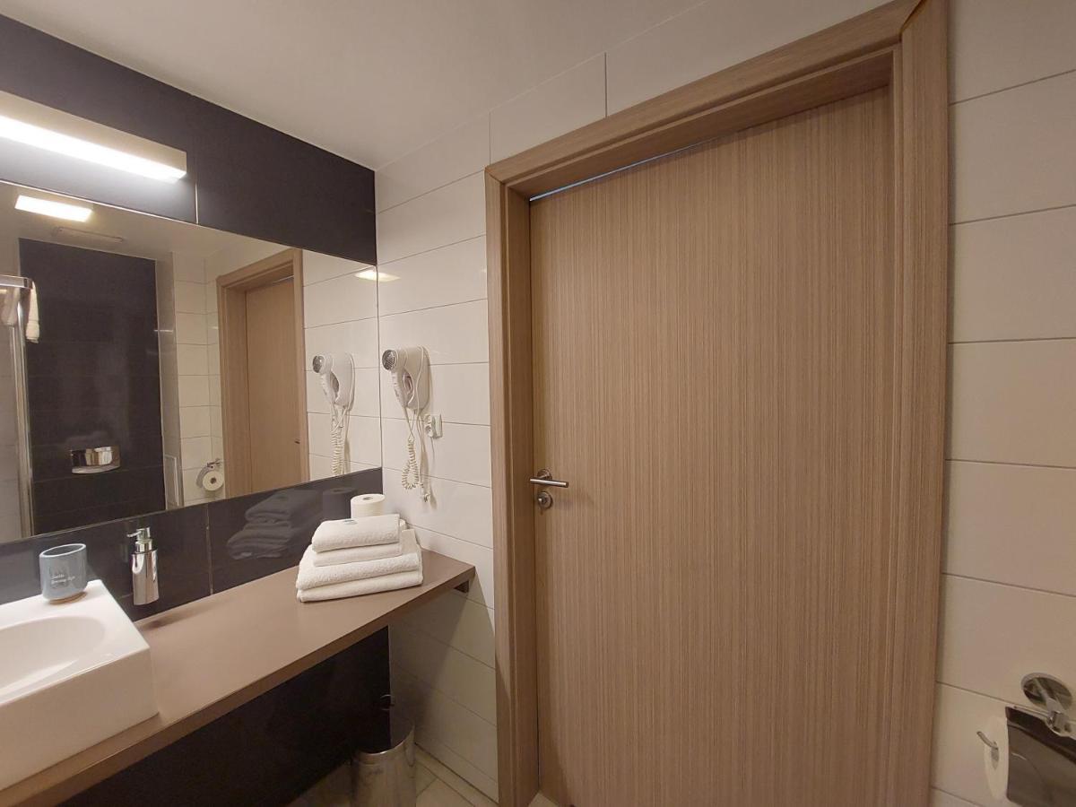 Apartament Sienna Czarna Gora Ischgl 18 Extérieur photo